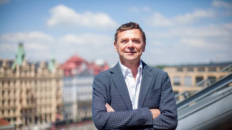 מיליארדר הפחם Tykac רואה צמיחה בהימור מול צריכת ESG