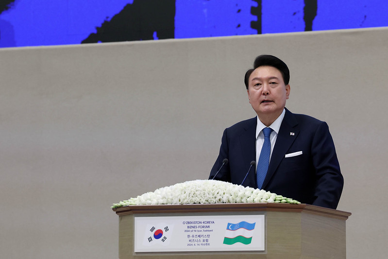 מחיר הזהב עולה בסנטימטרים בעקבות סערה פוליטית, נתוני משרות בארה"ב