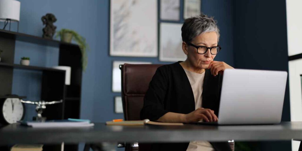 אני פורש השנה, בעלי נכה ו'מצבי קצת מורכב '. אה, ואני לא אוהב את המתכנן הפיננסי שלי. עכשיו מה?