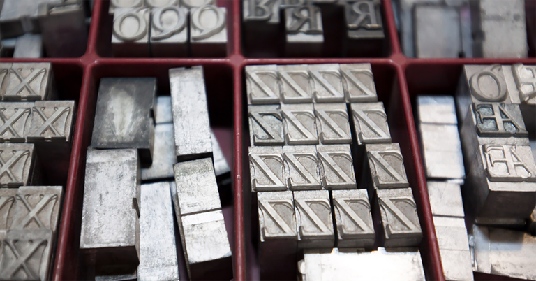 עמודה: נטישת מניות עופרת של LME מסווה את העודף הגדל של מתכת הסוללות