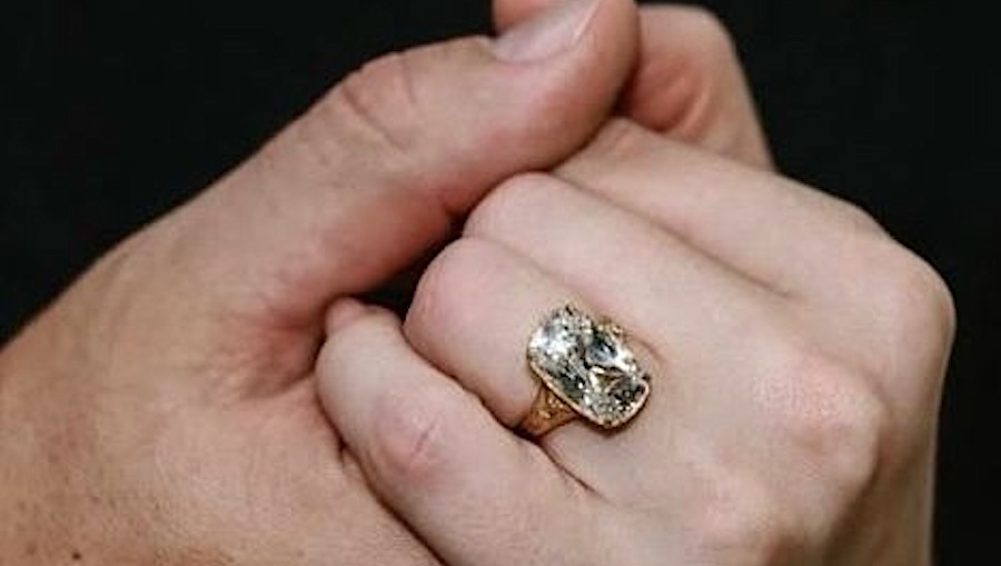 Taylor Swift’s ring seen injecting new life into diamonds