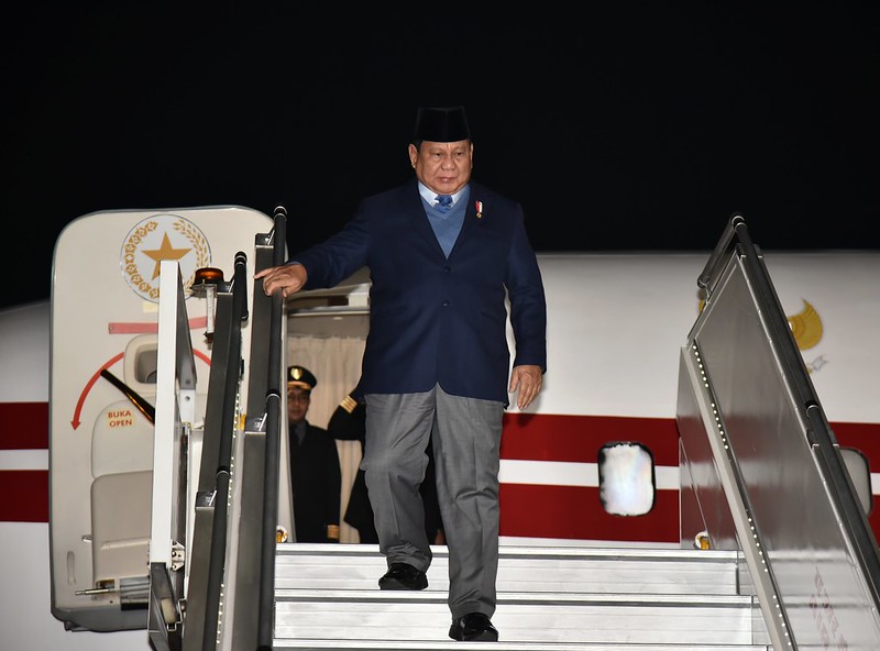 פראבו מכניס את אינדונזיה למסלול התנגשות עם משקיעים גלובליים