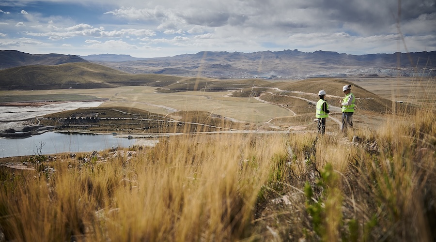 גלנקור מכפיל נחושת, שומר על מיזוגים ורכישות במשחק